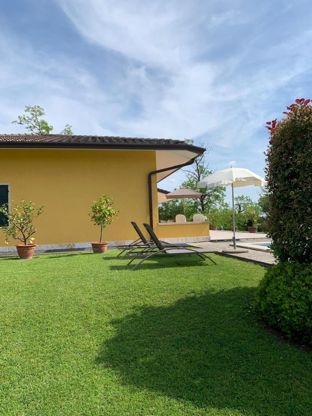 Poli Villa'S Apartment Bardolino Exterior foto