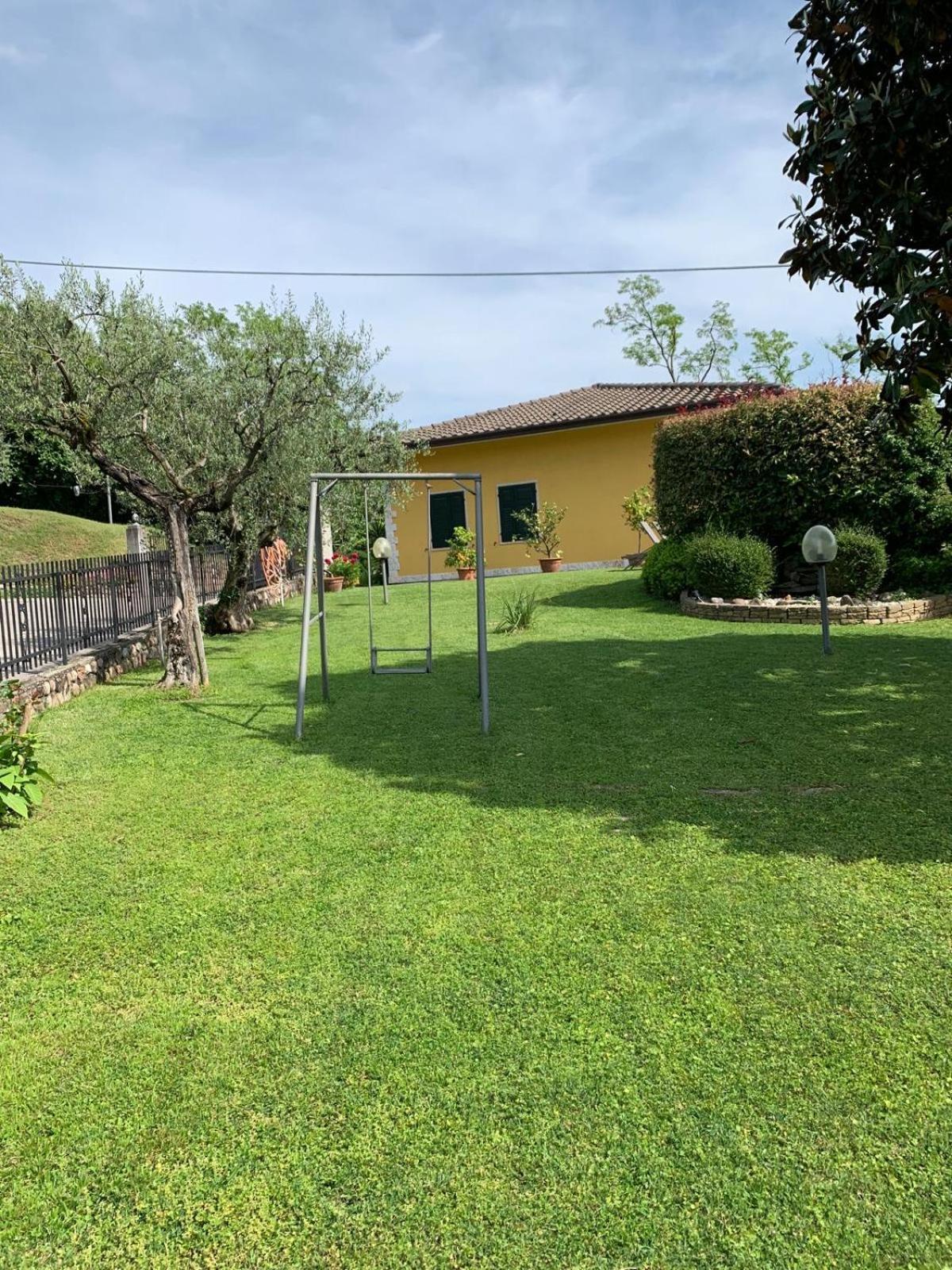 Poli Villa'S Apartment Bardolino Exterior foto