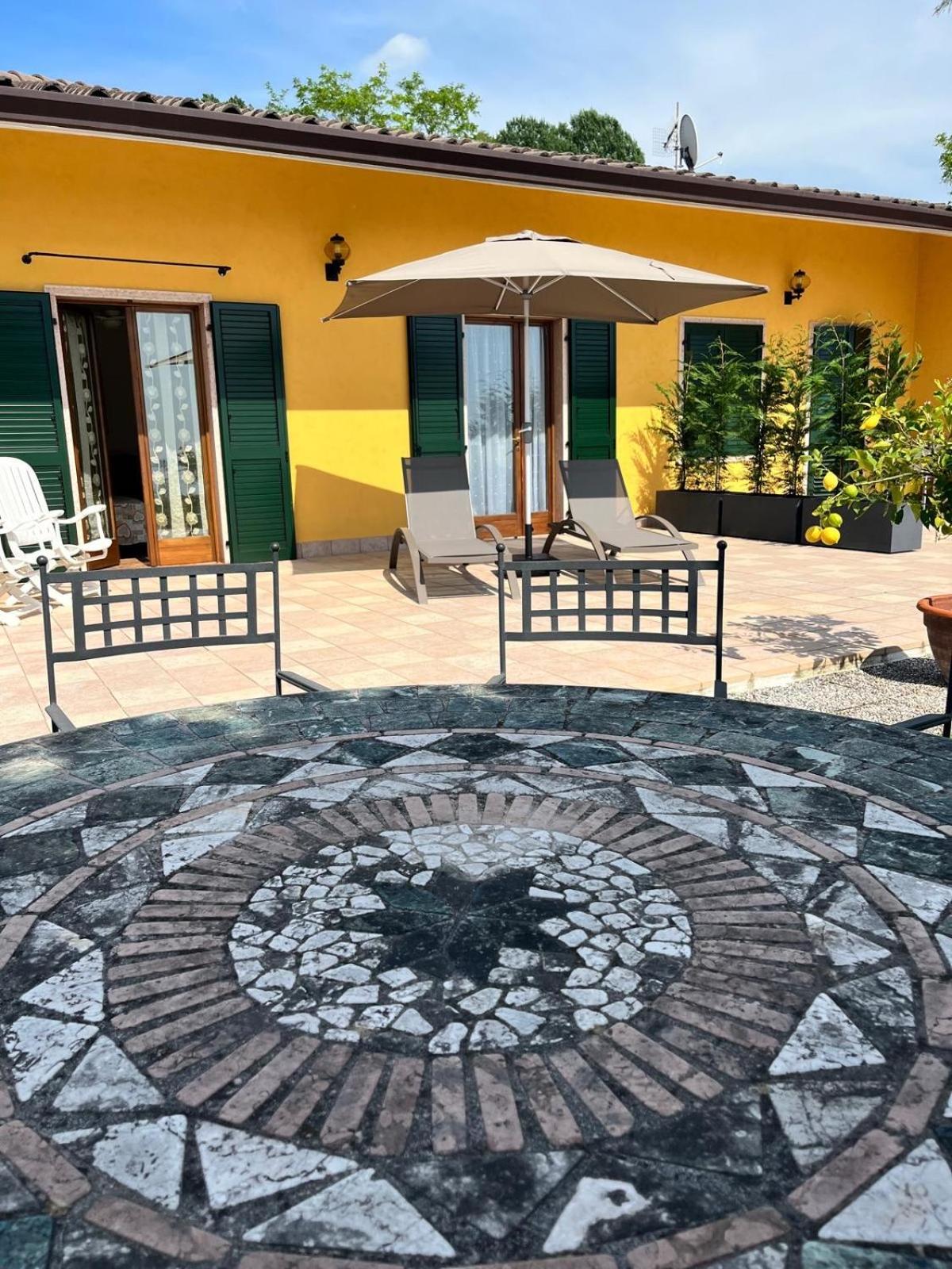 Poli Villa'S Apartment Bardolino Exterior foto